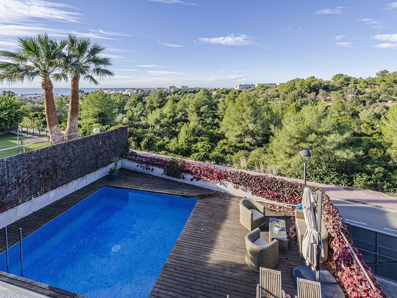 Великолепный современный дом с бассейном и видом на море в Левантине, Ситжес. Фото:  7