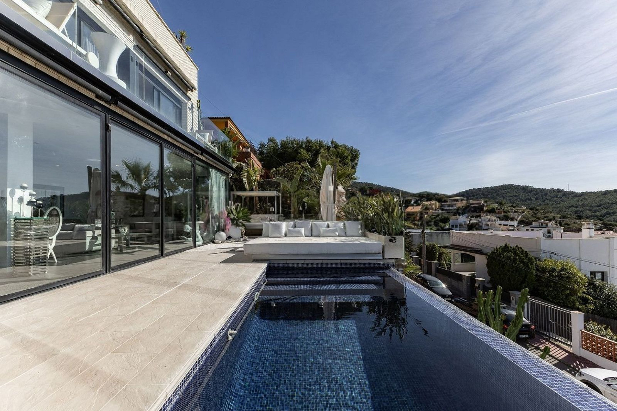 Великолепная резиденция с бассейном в Ситжесе, Барселона