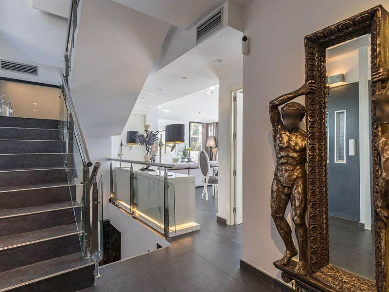 Великолепная резиденция с бассейном в Ситжесе, Барселона. Фото:  6