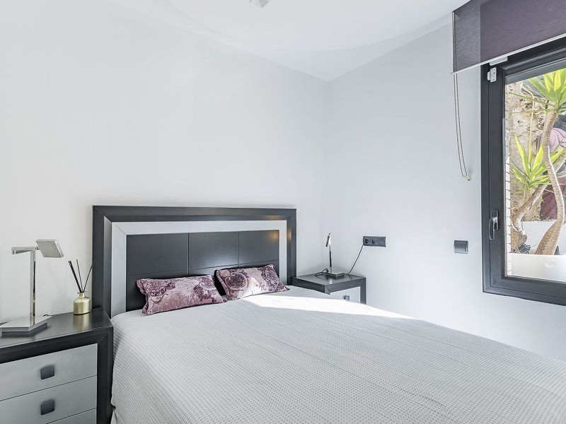 Великолепная резиденция с бассейном в Ситжесе, Барселона. Фото:  17