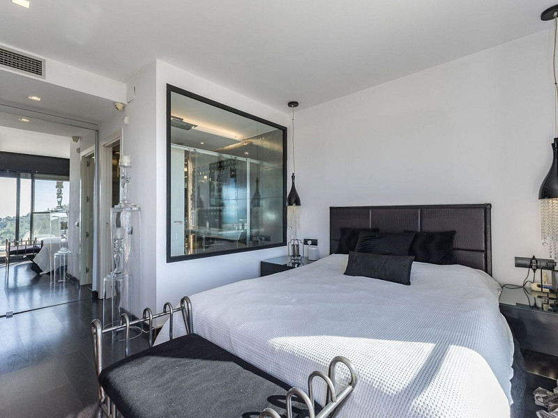 Великолепная резиденция с бассейном в Ситжесе, Барселона. Фото:  28