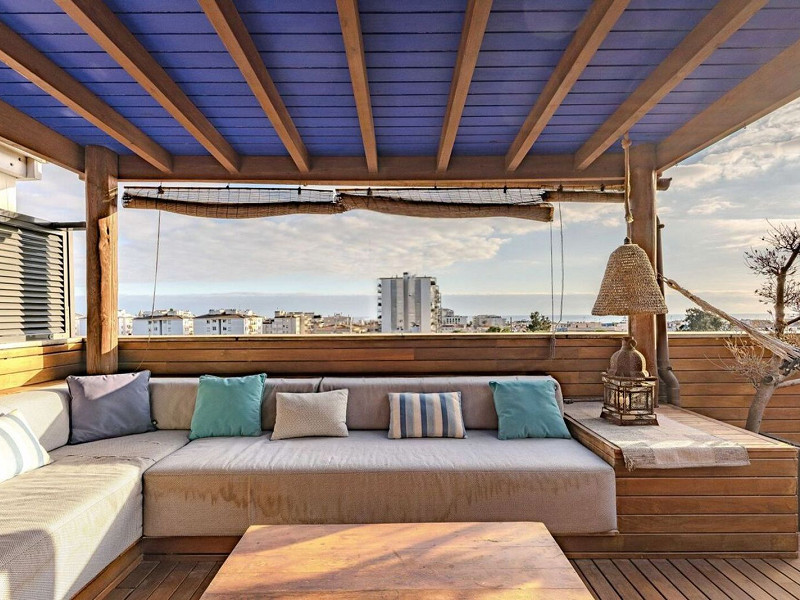 Двухуровневый пентхаус с видом на море в Ситжесе, Барселона. Фото:  6