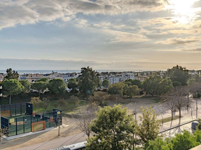 Двухуровневый пентхаус с видом на море в Ситжесе, Барселона. Фото:  8