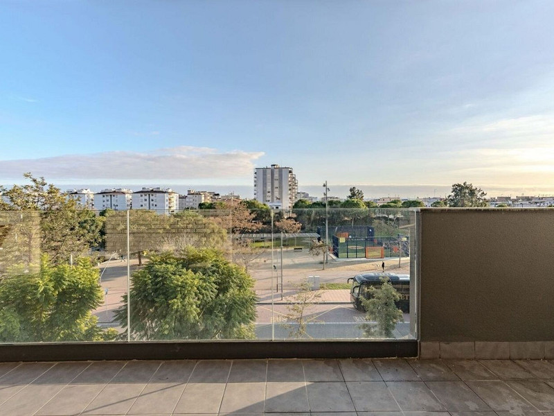 Двухуровневый пентхаус с видом на море в Ситжесе, Барселона. Фото:  21