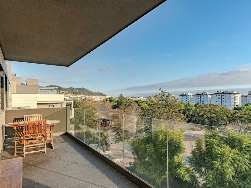 Двухуровневый пентхаус с видом на море в Ситжесе, Барселона. Фото:  22