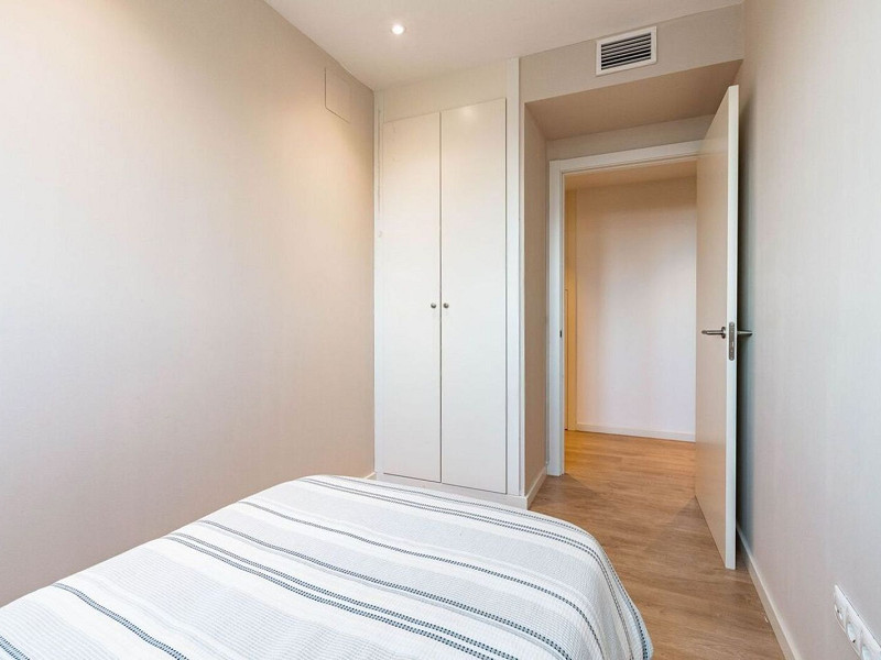 Двухуровневый пентхаус с видом на море в Ситжесе, Барселона. Фото:  40