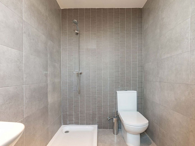 Двухуровневый пентхаус с видом на море в Ситжесе, Барселона. Фото:  46