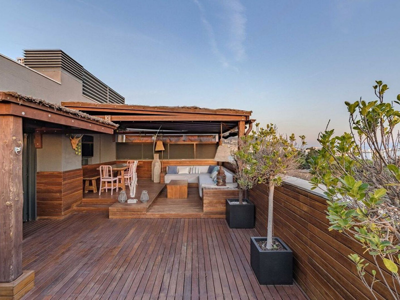 Двухуровневый пентхаус с видом на море в Ситжесе, Барселона. Фото:  49