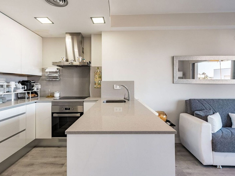 Квартира на первой линии моря в Ситжесе. Фото:  13