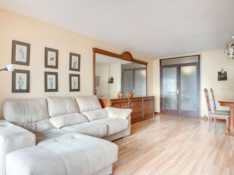 Bright Apartment with Terrace and Pool in the Beach Area of Sant Andreu de Llavaneres, Next to Port Balís. Photo:  12