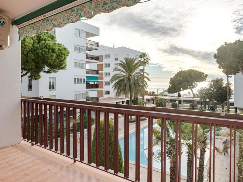 Bright Apartment with Terrace and Pool in the Beach Area of Sant Andreu de Llavaneres, Next to Port Balís. Photo:  20