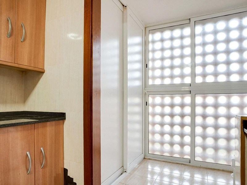 Bright Apartment with Terrace and Pool in the Beach Area of Sant Andreu de Llavaneres, Next to Port Balís. Photo:  24