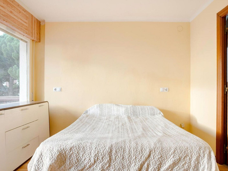 Bright Apartment with Terrace and Pool in the Beach Area of Sant Andreu de Llavaneres, Next to Port Balís. Photo:  29