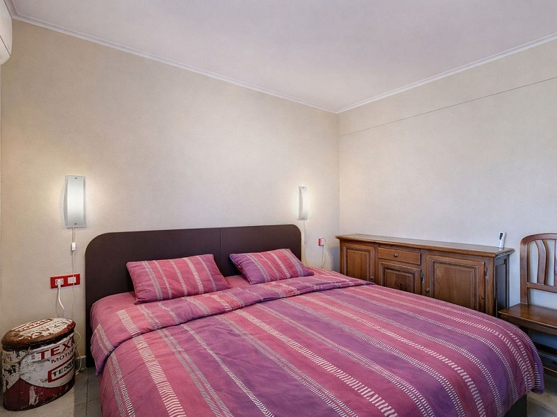 Canal Front Home with Tourist License and Mooring in Empuriabrava. Photo:  27