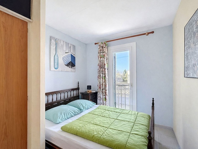 Canal Front Home with Tourist License and Mooring in Empuriabrava. Photo:  29