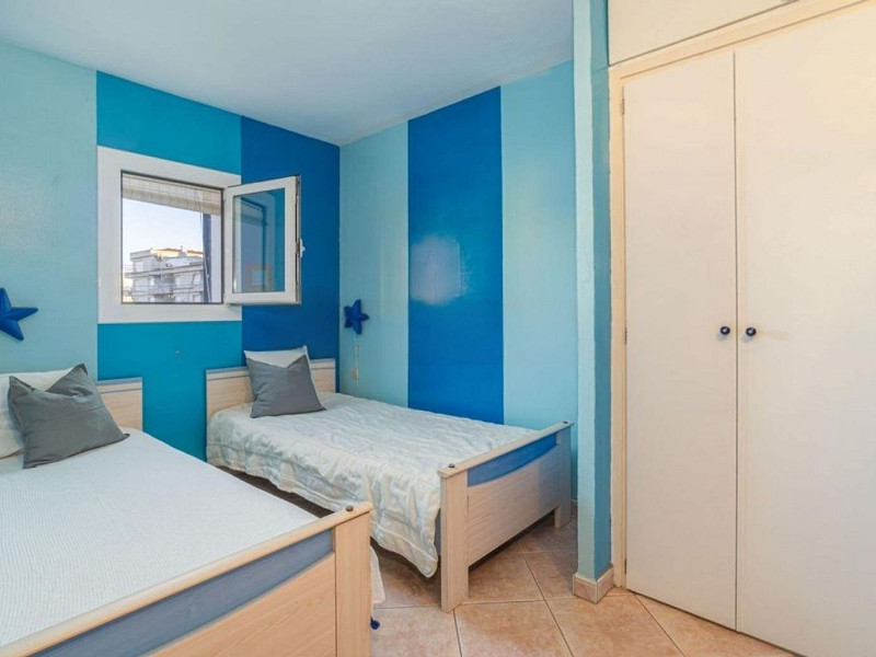 Exclusive Fisherman’s House with Private Mooring and 4 Bedrooms in Empuriabrava. Photo:  26