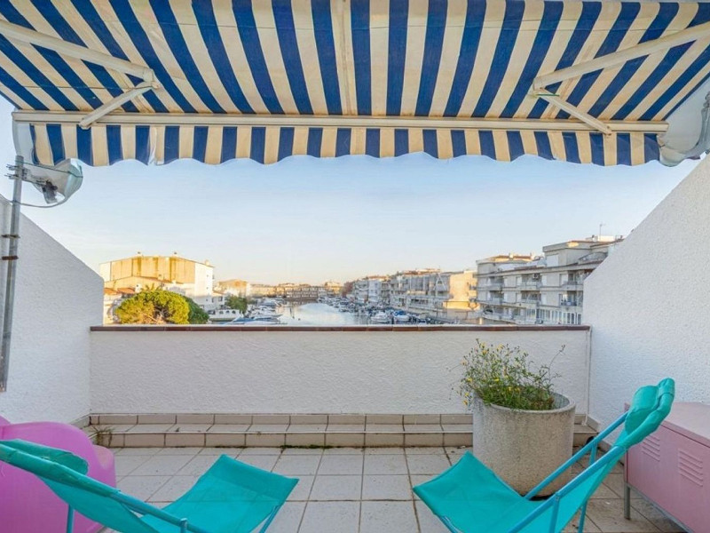 Exclusive Fisherman’s House with Private Mooring and 4 Bedrooms in Empuriabrava. Photo:  30