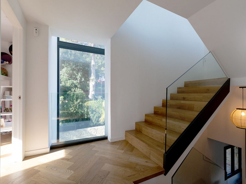 Современный и светлый дом в Bellamar, Кастельдефельс. Фото:  15