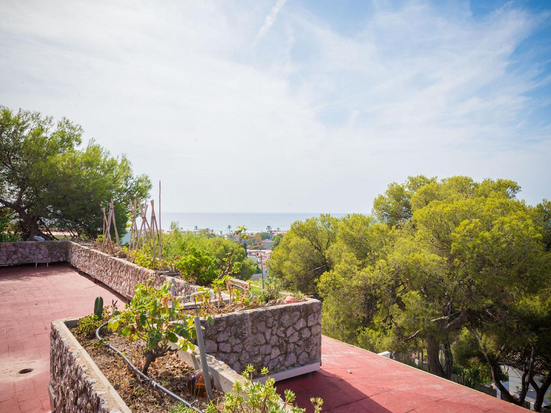 Exclusive sea-view villa in Bellamar, Castelldefels. Photo:  25