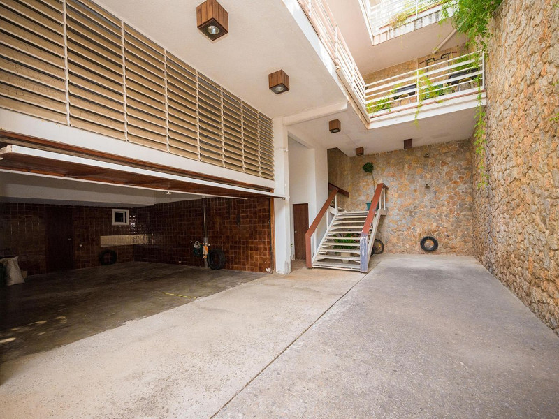 Exclusive sea-view villa in Bellamar, Castelldefels. Photo:  38