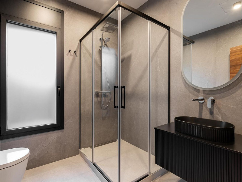 Modern new-build villa with sea views in Bellamar, Castelldefels. Photo:  30