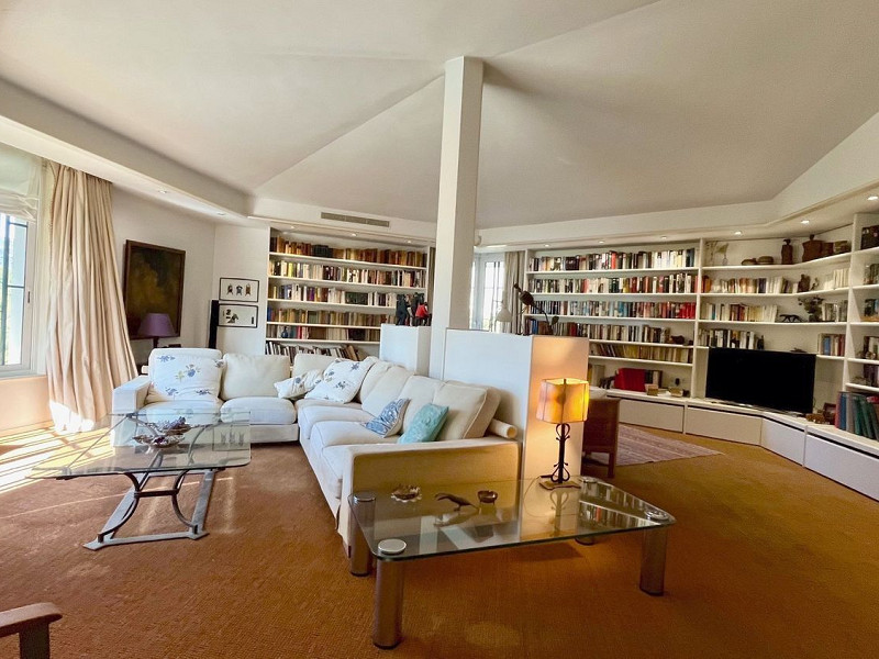 Manor house with sea views in Can Viñas, Castelldefels. Photo:  3