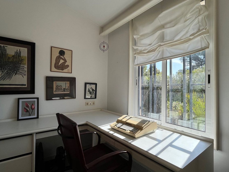 Manor house with sea views in Can Viñas, Castelldefels. Photo:  26