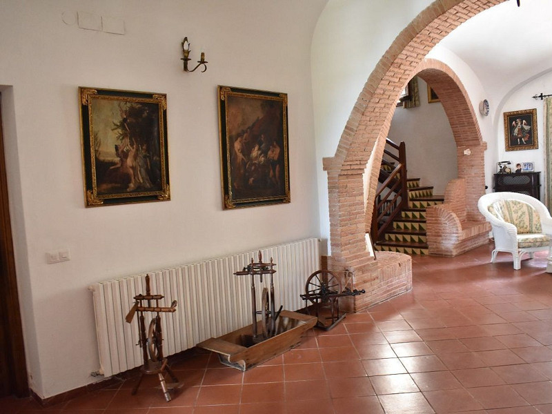 Историческая модернистская масия с видом на море в Кастельдефельс, Барселона. Фото:  14