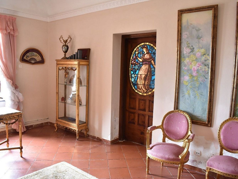 Историческая модернистская масия с видом на море в Кастельдефельс, Барселона. Фото:  24