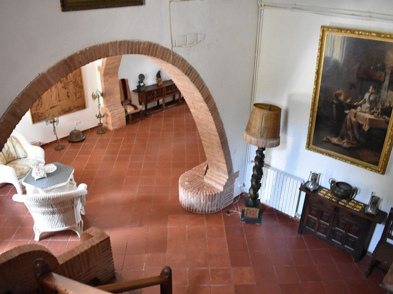 Историческая модернистская масия с видом на море в Кастельдефельс, Барселона. Фото:  27