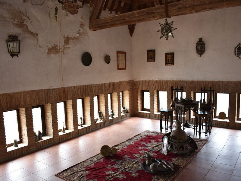 Историческая модернистская масия с видом на море в Кастельдефельс, Барселона. Фото:  46