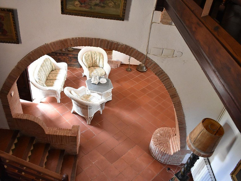 Историческая модернистская масия с видом на море в Кастельдефельс, Барселона. Фото:  50