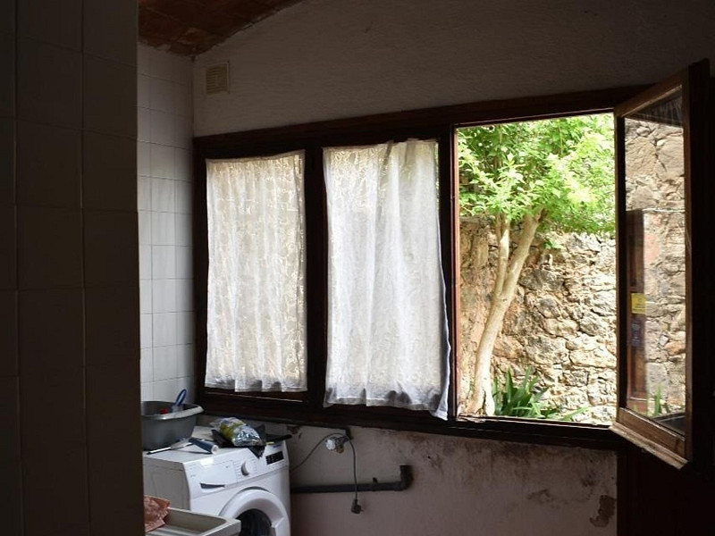 Историческая модернистская масия с видом на море в Кастельдефельс, Барселона. Фото:  53