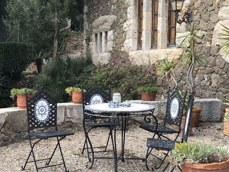 Историческая модернистская масия с видом на море в Кастельдефельс, Барселона. Фото:  77