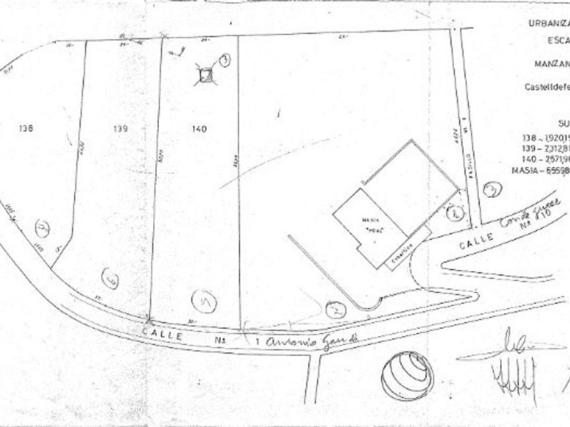 Историческая модернистская масия с видом на море в Кастельдефельс, Барселона. Фото:  79