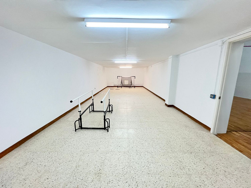 Exclusive and private villa with sea views in Bellamar, Castelldefels. Photo:  32