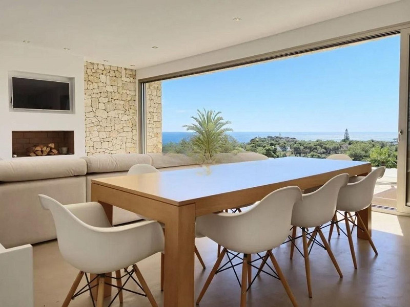 Modern and exclusive villas with sea views in Castelldefels, Barcelona. Photo:  8
