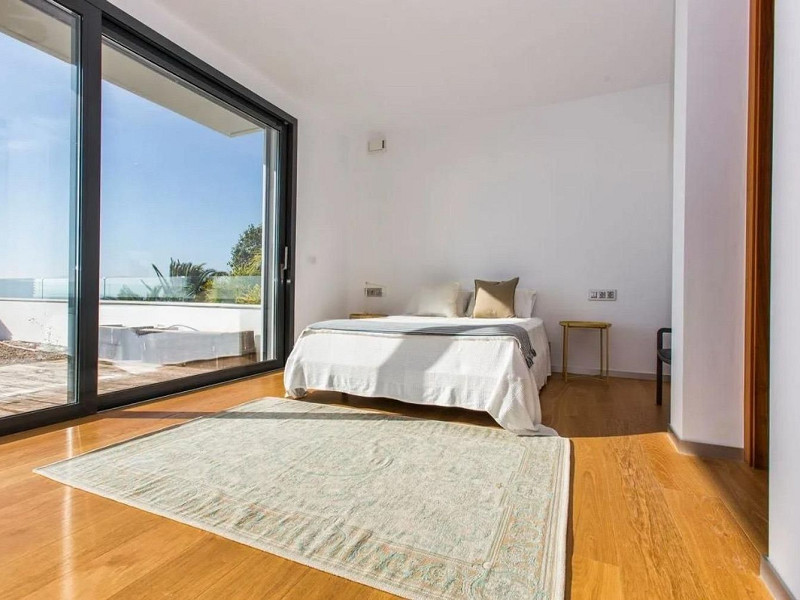 Modern and exclusive villas with sea views in Castelldefels, Barcelona. Photo:  9