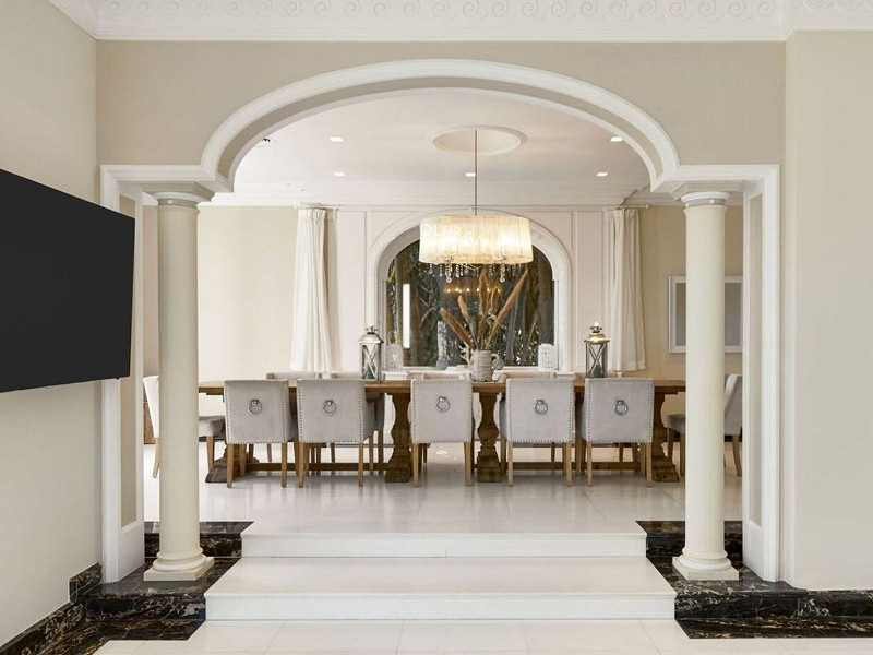 Историческая вилла на первой линии моря в Ситжесе. Фото:  11