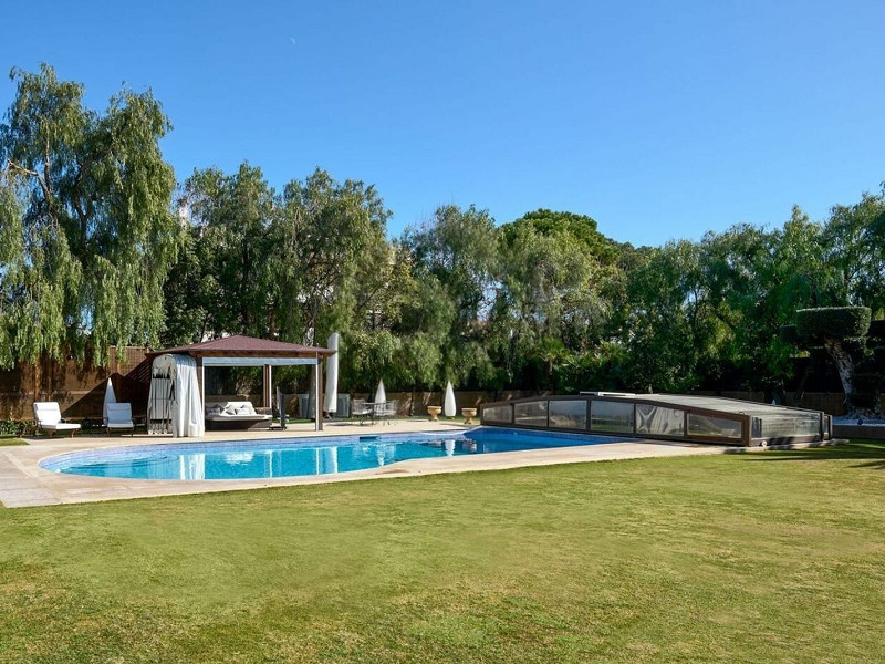 Просторная вилла с бассейном в Террамар, Ситжес. Фото:  5