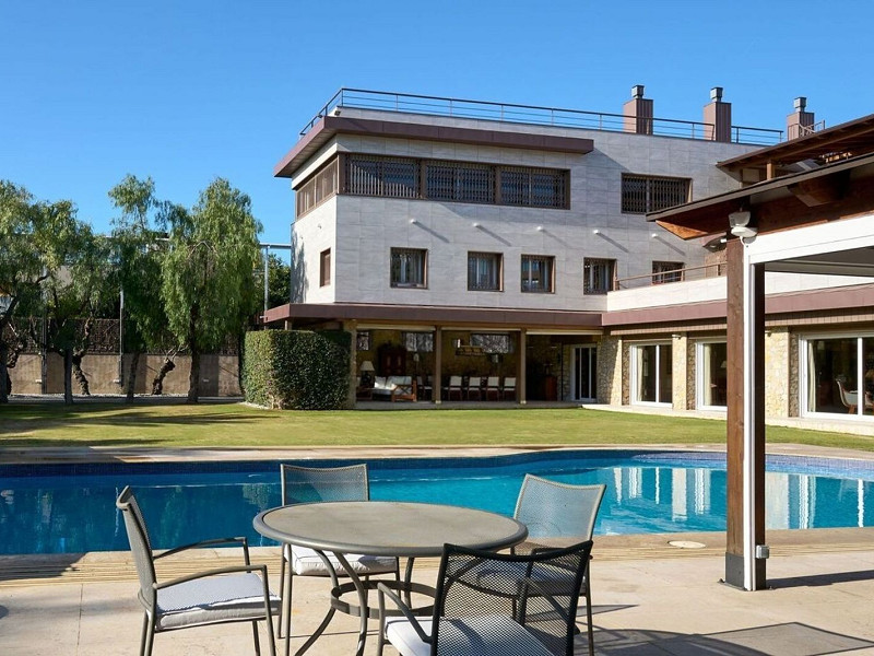 Просторная вилла с бассейном в Террамар, Ситжес. Фото:  6