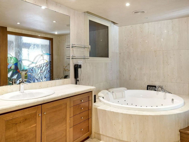 Просторная вилла с бассейном в Террамар, Ситжес. Фото:  22