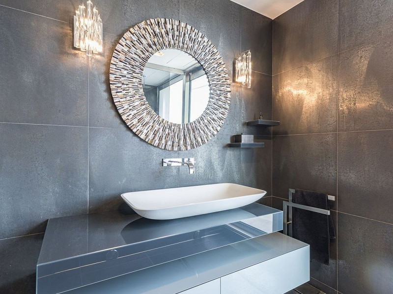 Роскошная вилла с видом на море и горы в Ситжесе. Фото:  23