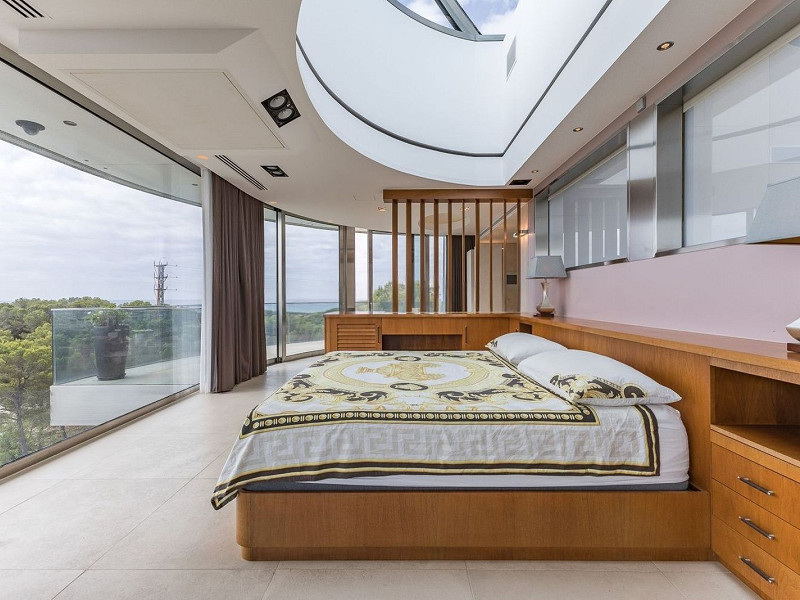 Роскошная вилла с видом на море и горы в Ситжесе. Фото:  38