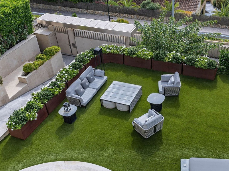 Роскошная вилла с видом на море и горы в Ситжесе. Фото:  67