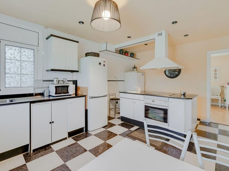 Просторный и светлый дом с садом в Вальдорейш, Сан-Кугат-дель-Вальес. Фото:  9