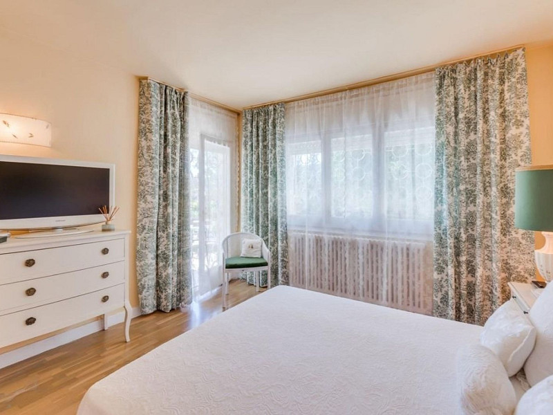 Просторный и светлый дом с садом в Вальдорейш, Сан-Кугат-дель-Вальес. Фото:  13