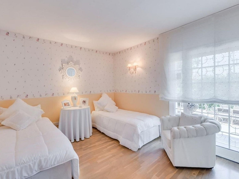 Просторный и светлый дом с садом в Вальдорейш, Сан-Кугат-дель-Вальес. Фото:  14