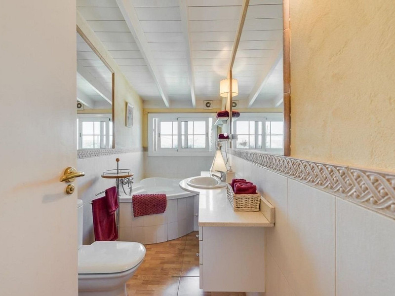 Просторный и светлый дом с садом в Вальдорейш, Сан-Кугат-дель-Вальес. Фото:  27