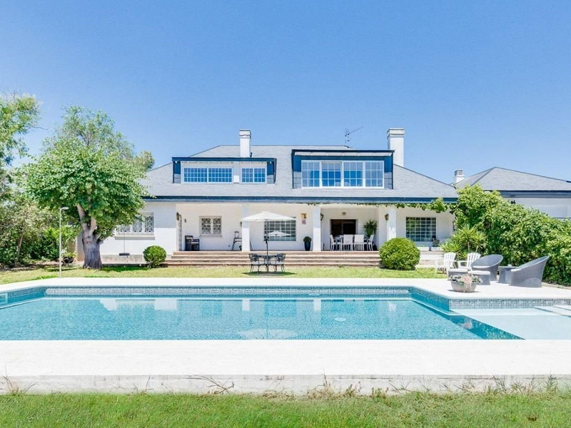 Просторный и светлый дом с садом в Вальдорейш, Сан-Кугат-дель-Вальес. Фото:  29